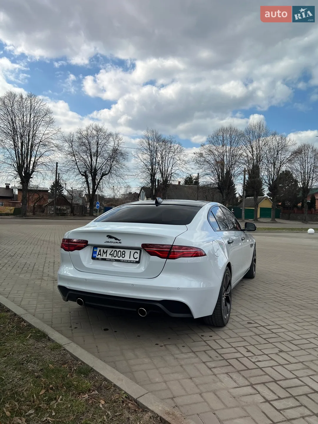 2019 Jaguar XE - мініатюра 5