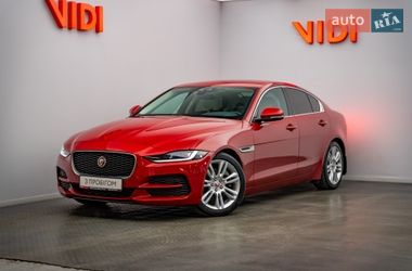 Седан Jaguar XE 2020 в Києві