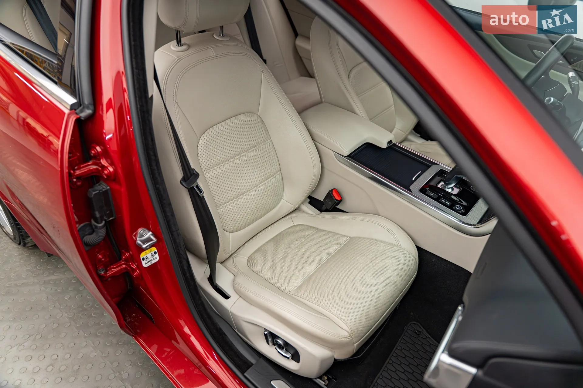 2020 Jaguar XE - мініатюра 20