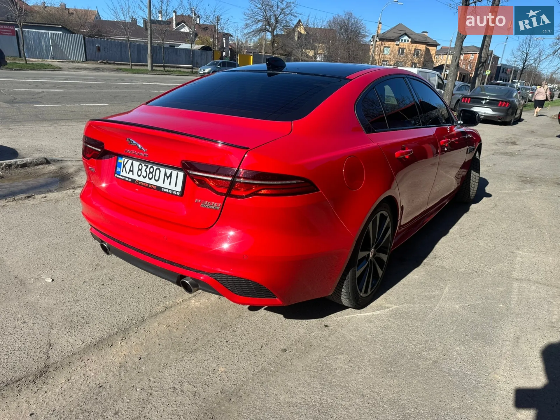 2019 Jaguar XE - мініатюра 3