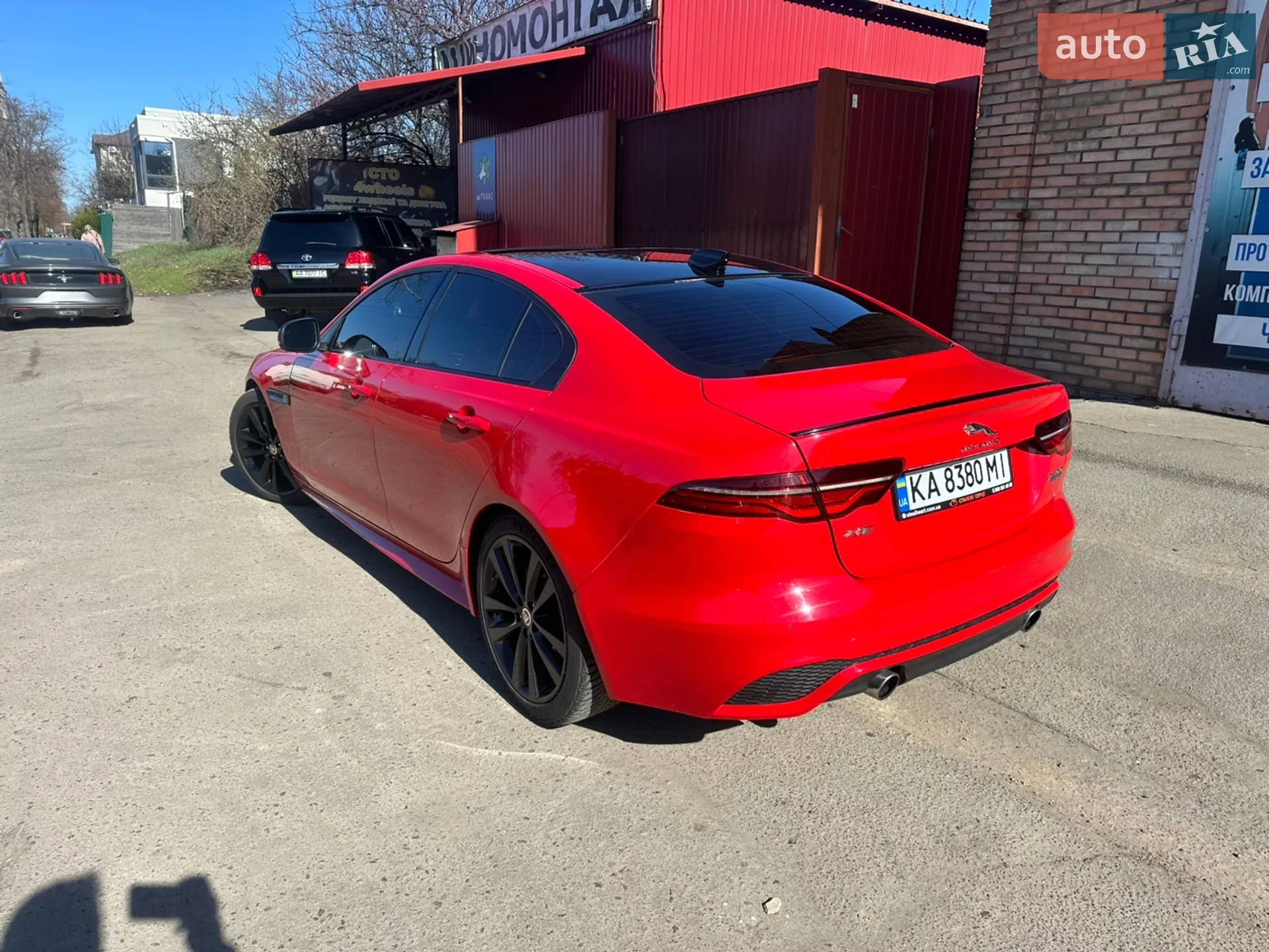 2019 Jaguar XE - мініатюра 5