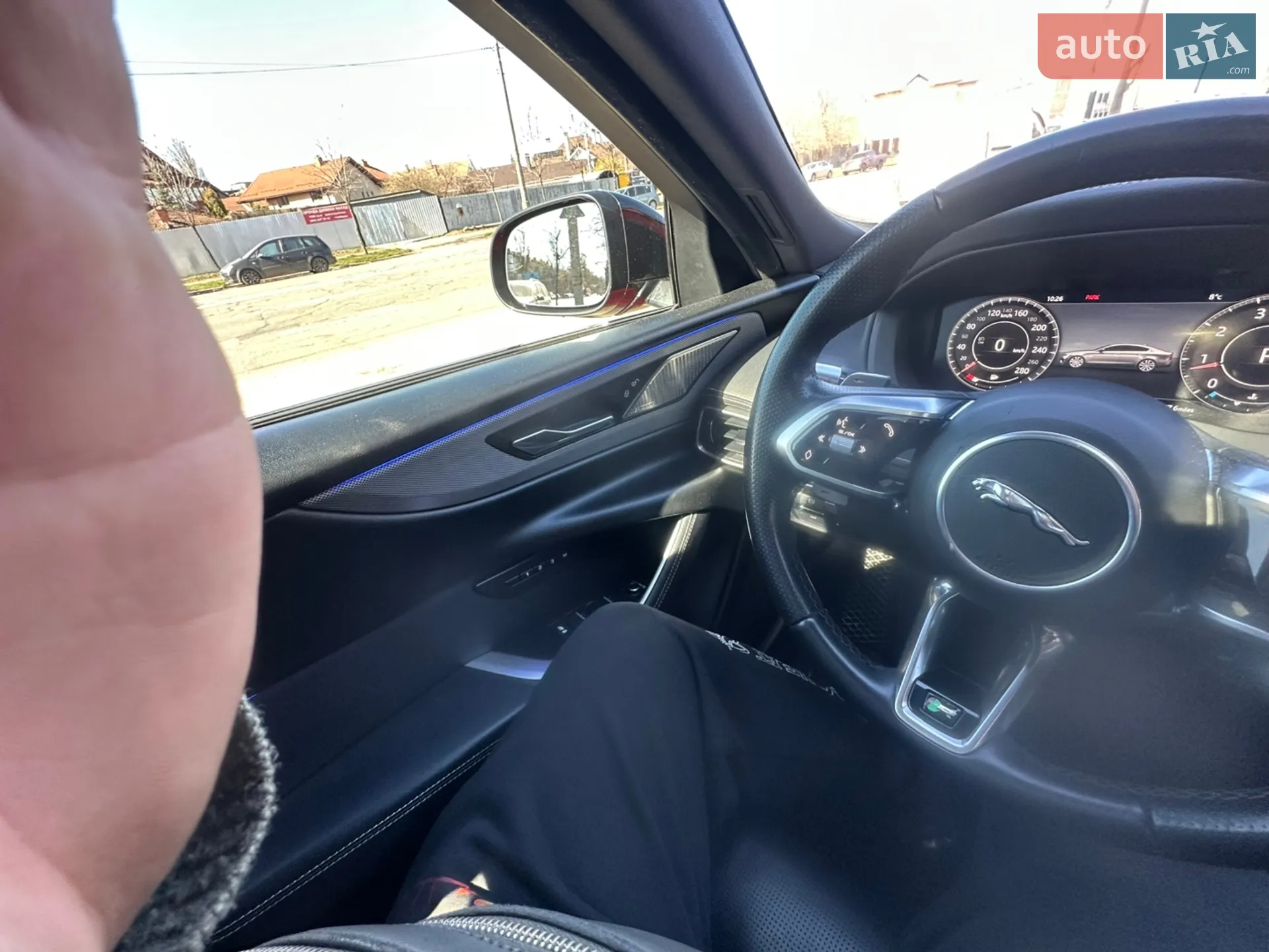 2019 Jaguar XE - мініатюра 13