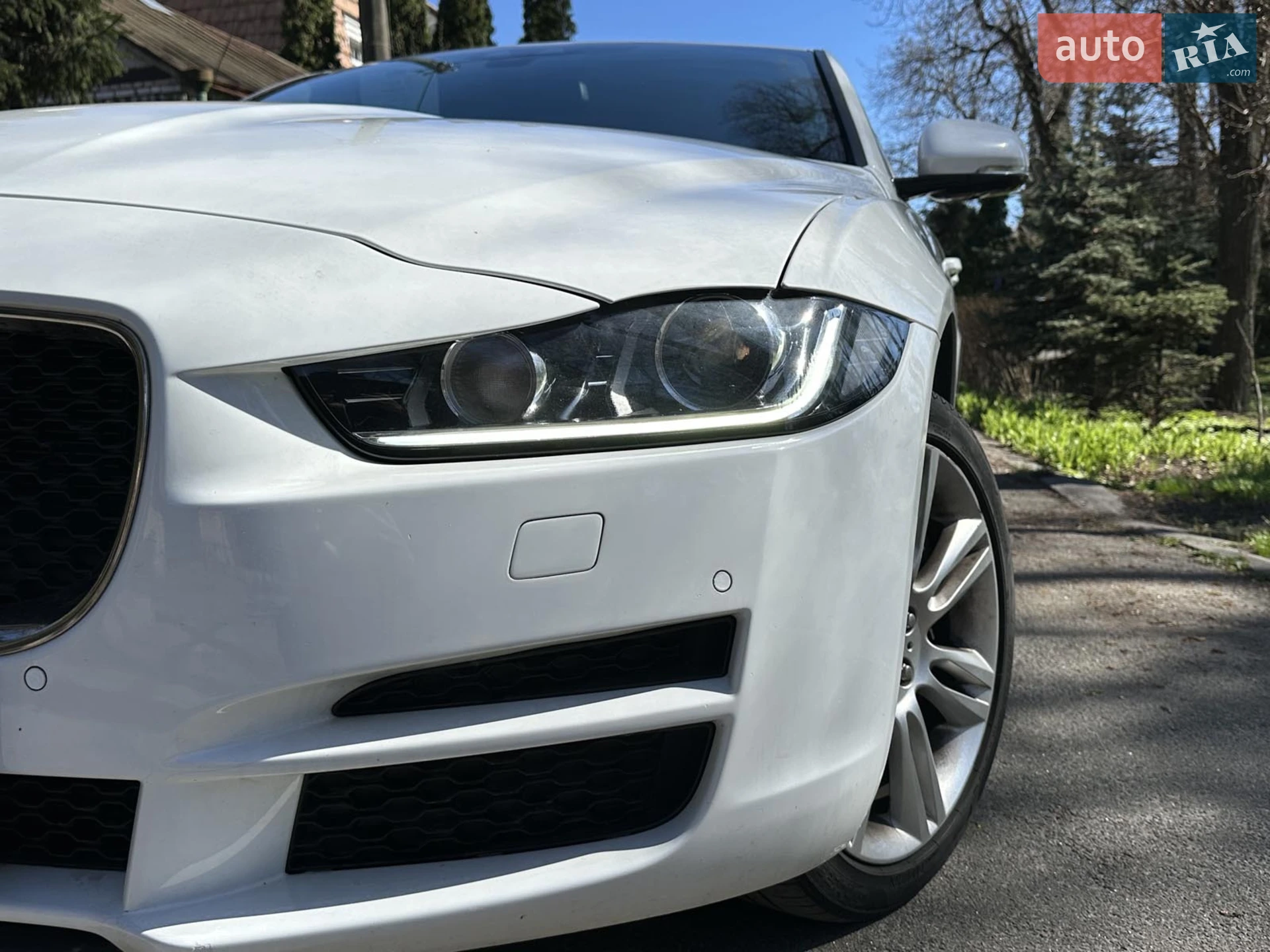 2015 Jaguar XE - мініатюра 10