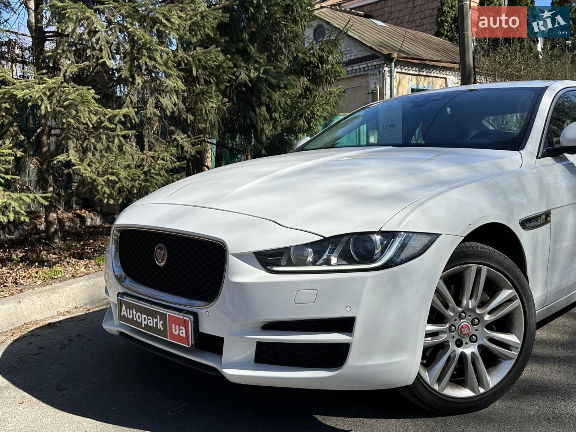 2015 Jaguar XE - мініатюра 2