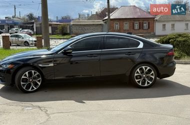 Седан Jaguar XE 2020 в Харкові