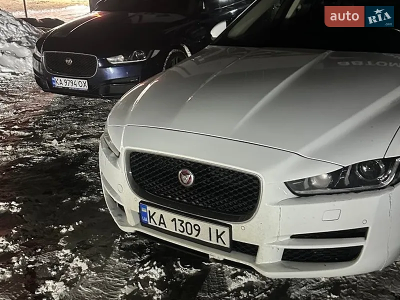 Jaguar XE 2016