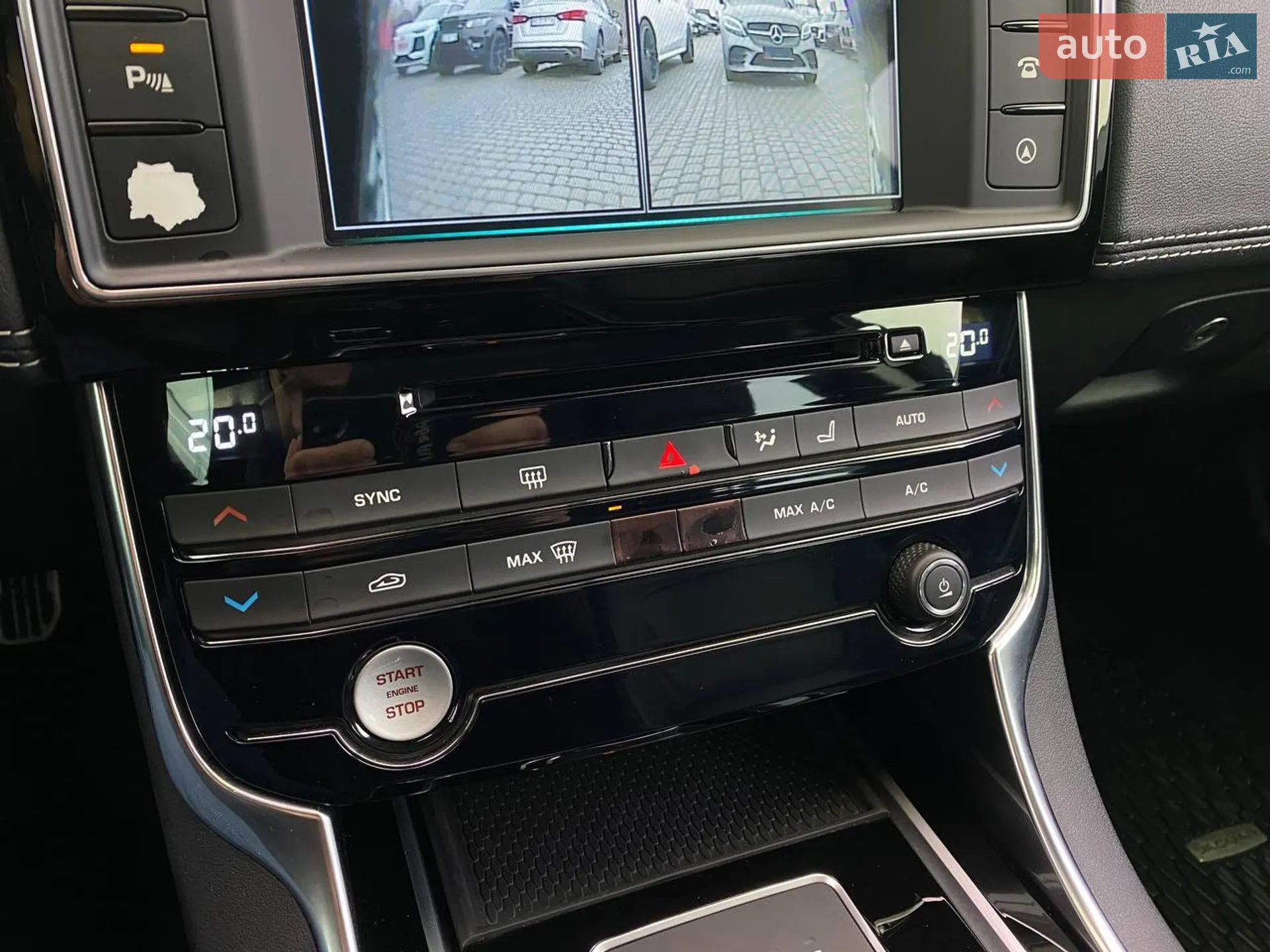 2015 Jaguar XE - мініатюра 23