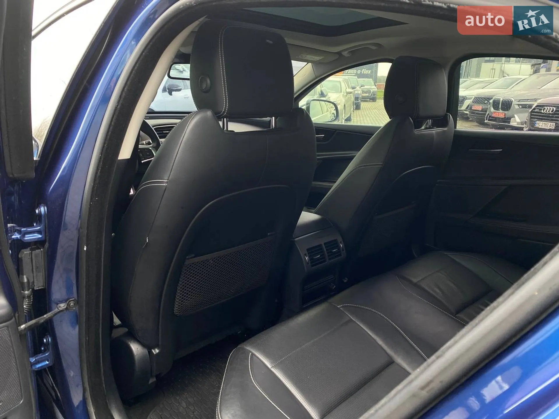2015 Jaguar XE - мініатюра 28