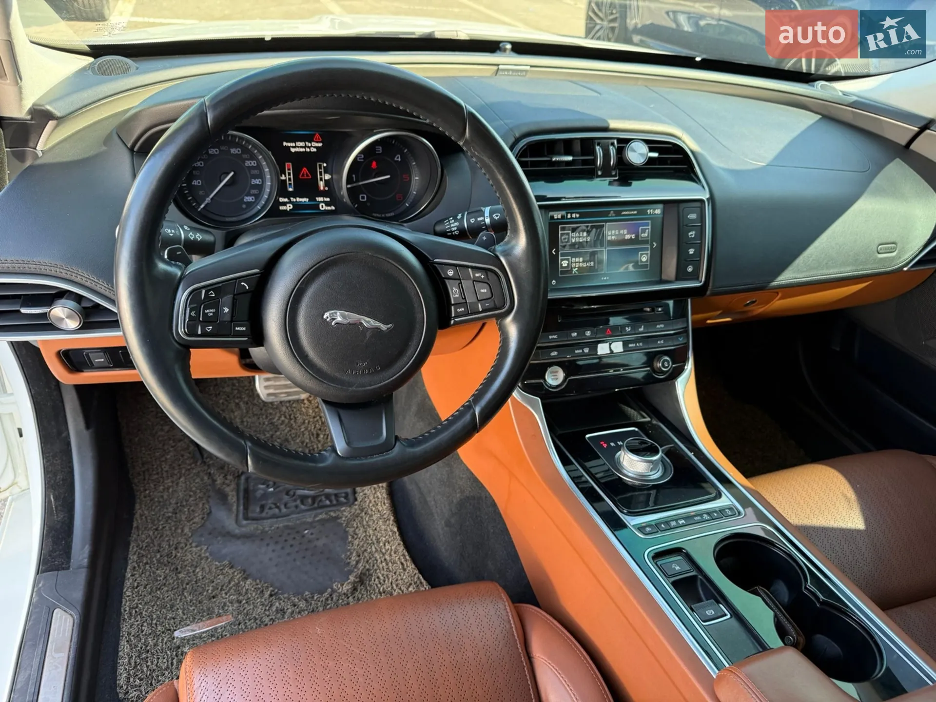 2015 Jaguar XE - мініатюра 7