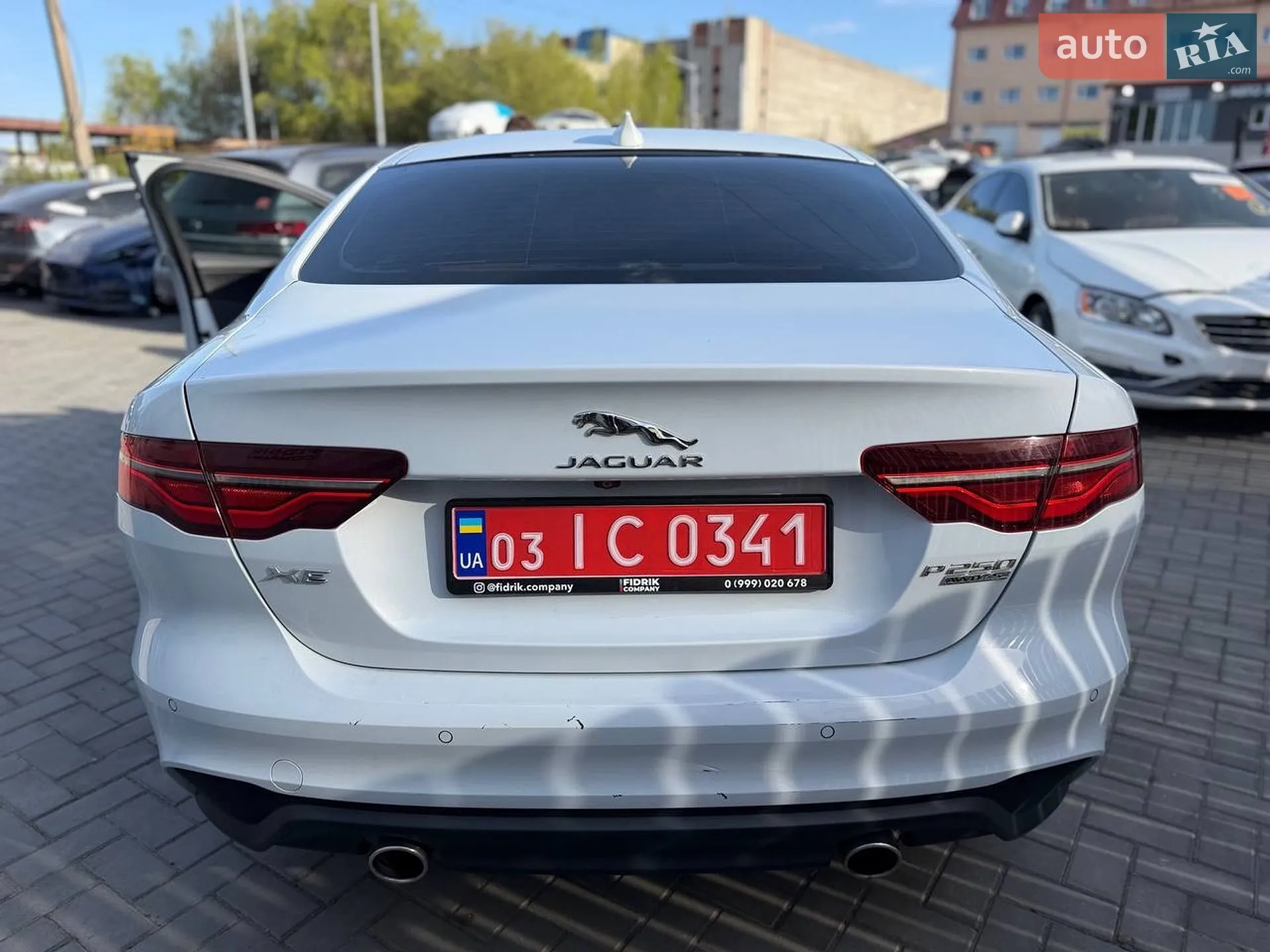 2019 Jaguar XE - мініатюра 12