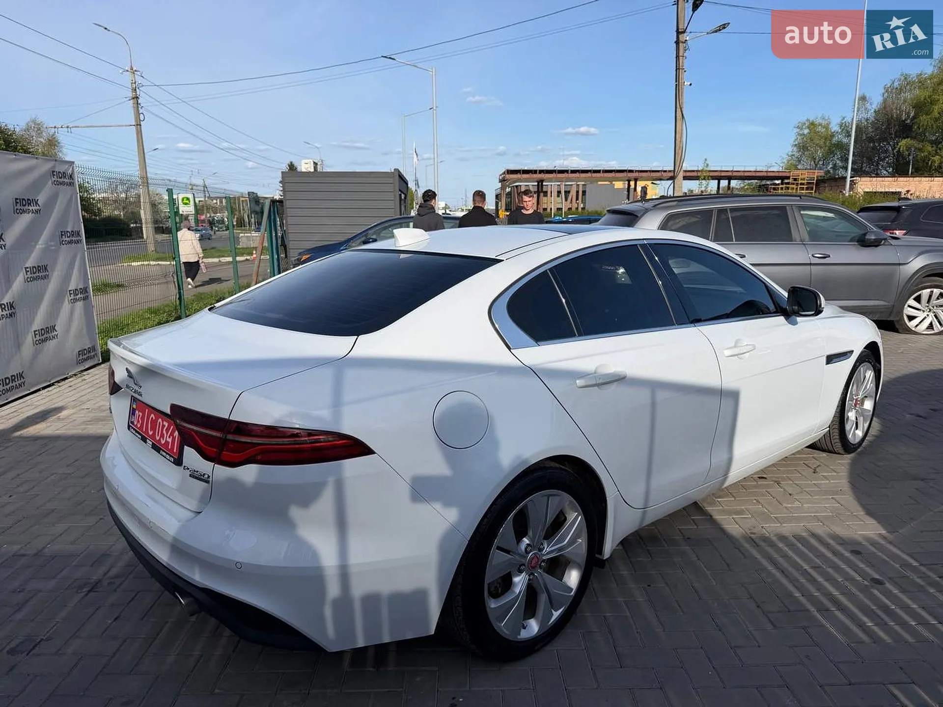 2019 Jaguar XE - мініатюра 14