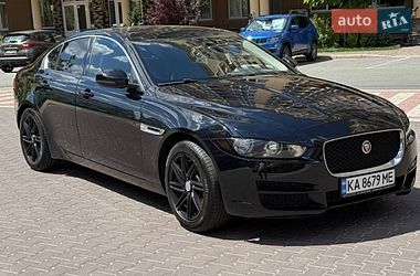 Седан Jaguar XE 2016 в Киеве