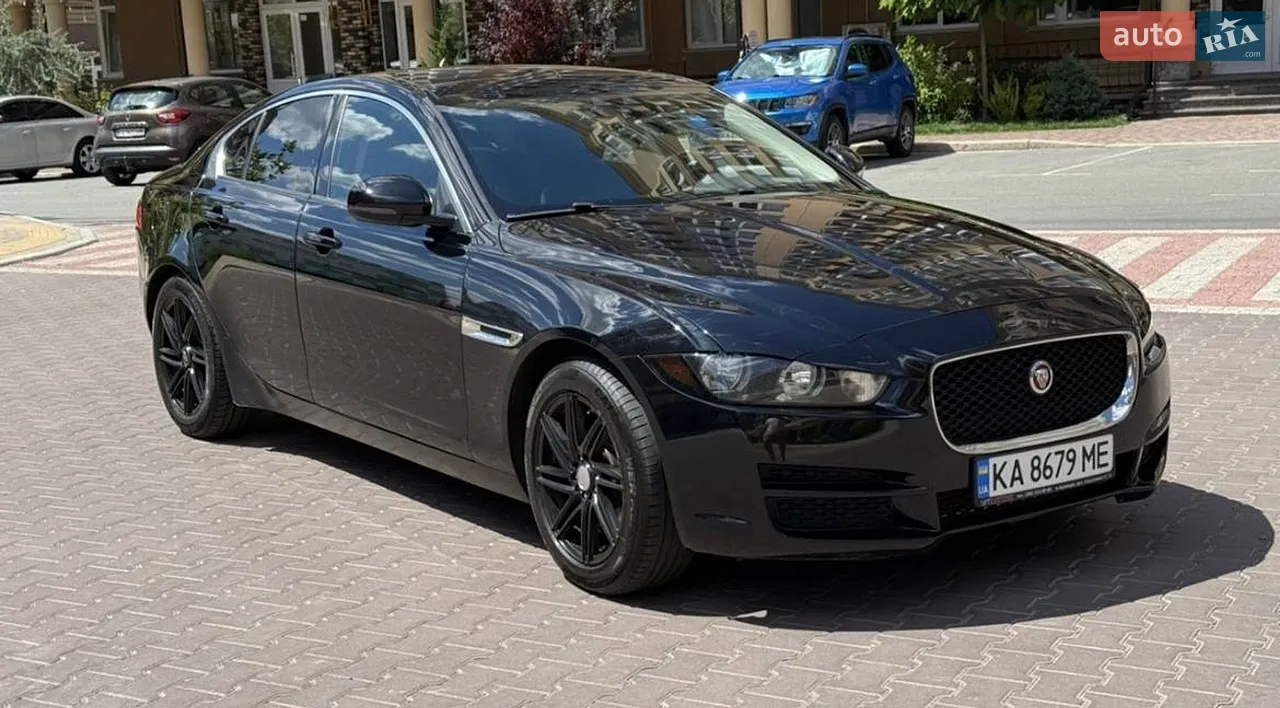 2017 Jaguar XE - мініатюра 30