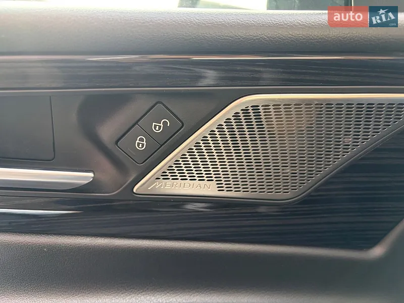 Jaguar XE 2019 VIN SAJAE4FX8LCP56665 фото оголошення 25 з 80