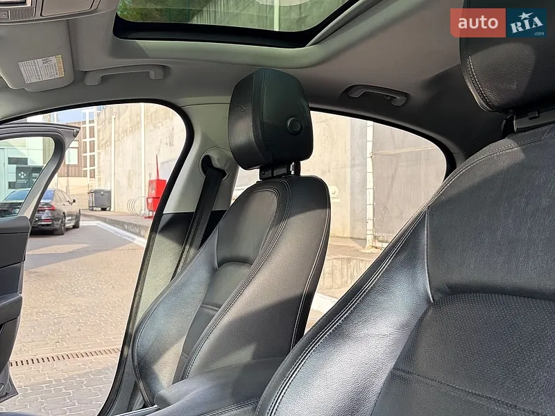 Jaguar XE 2019 VIN SAJAE4FX8LCP56665 фото оголошення 30 з 80