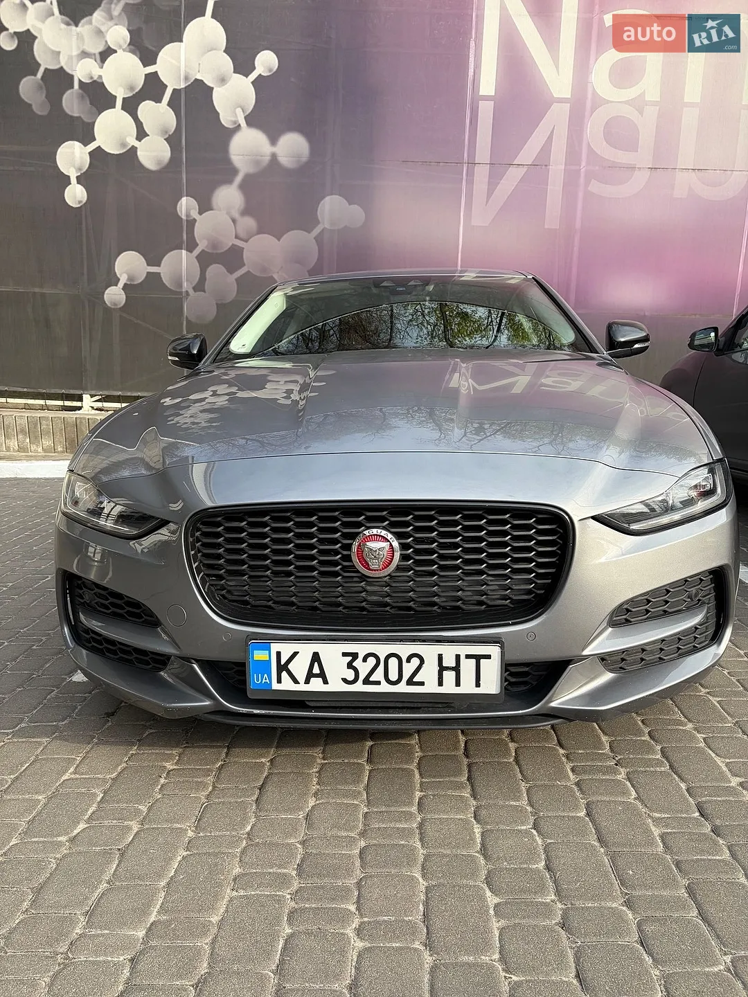 2019 Jaguar XE - мініатюра 36