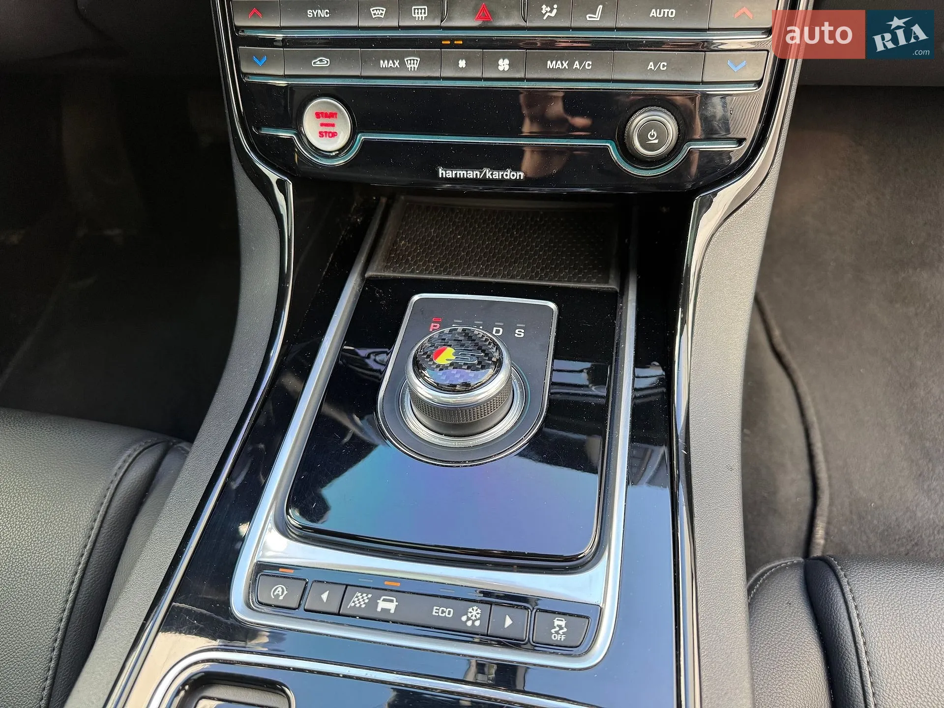 2016 Jaguar XE - мініатюра 59