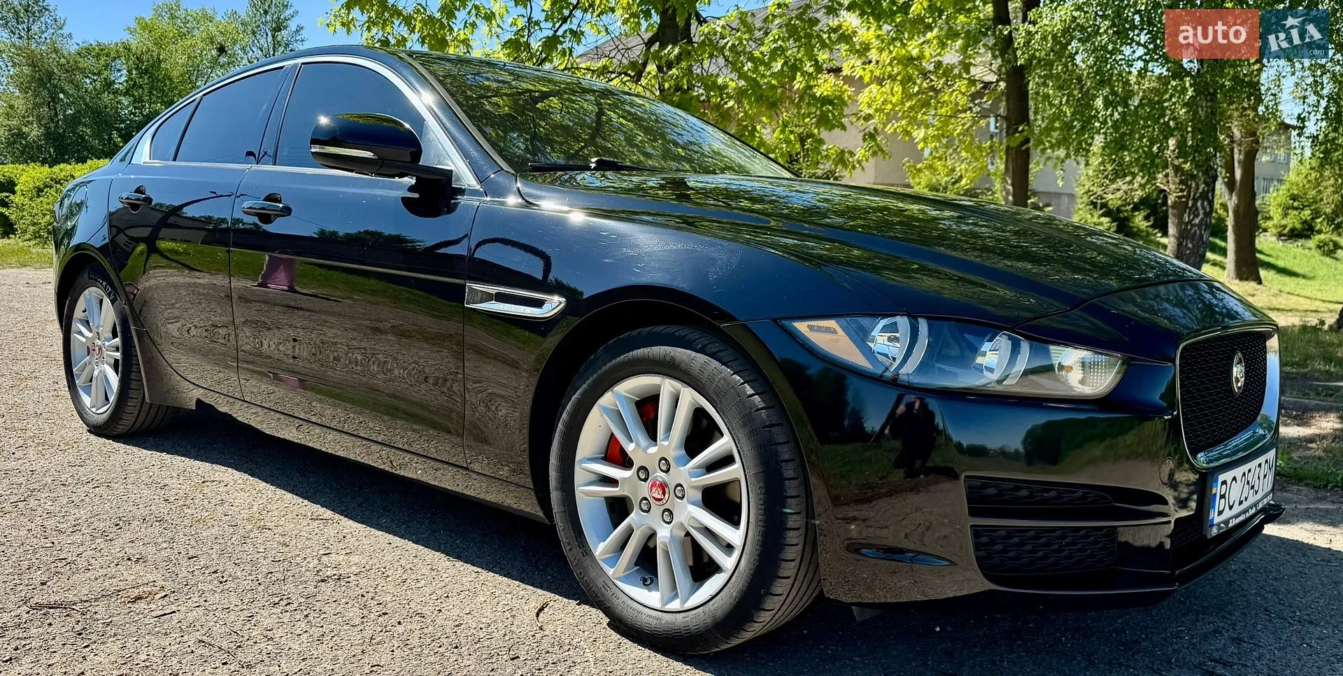 2016 Jaguar XE - мініатюра 13