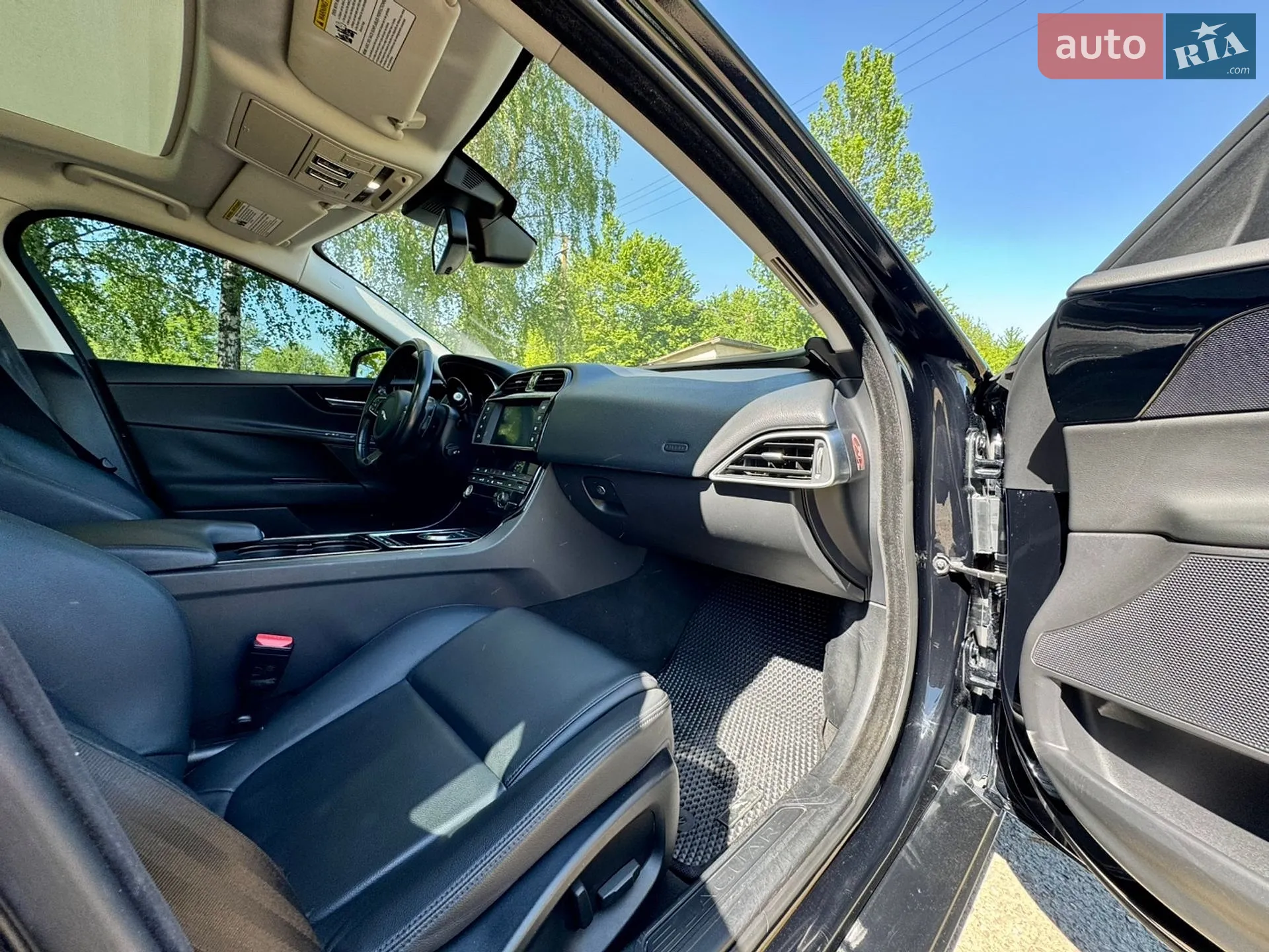2016 Jaguar XE - мініатюра 49