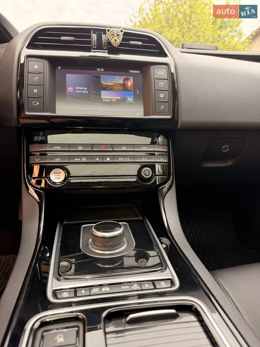 2018 Jaguar XE - мініатюра 27