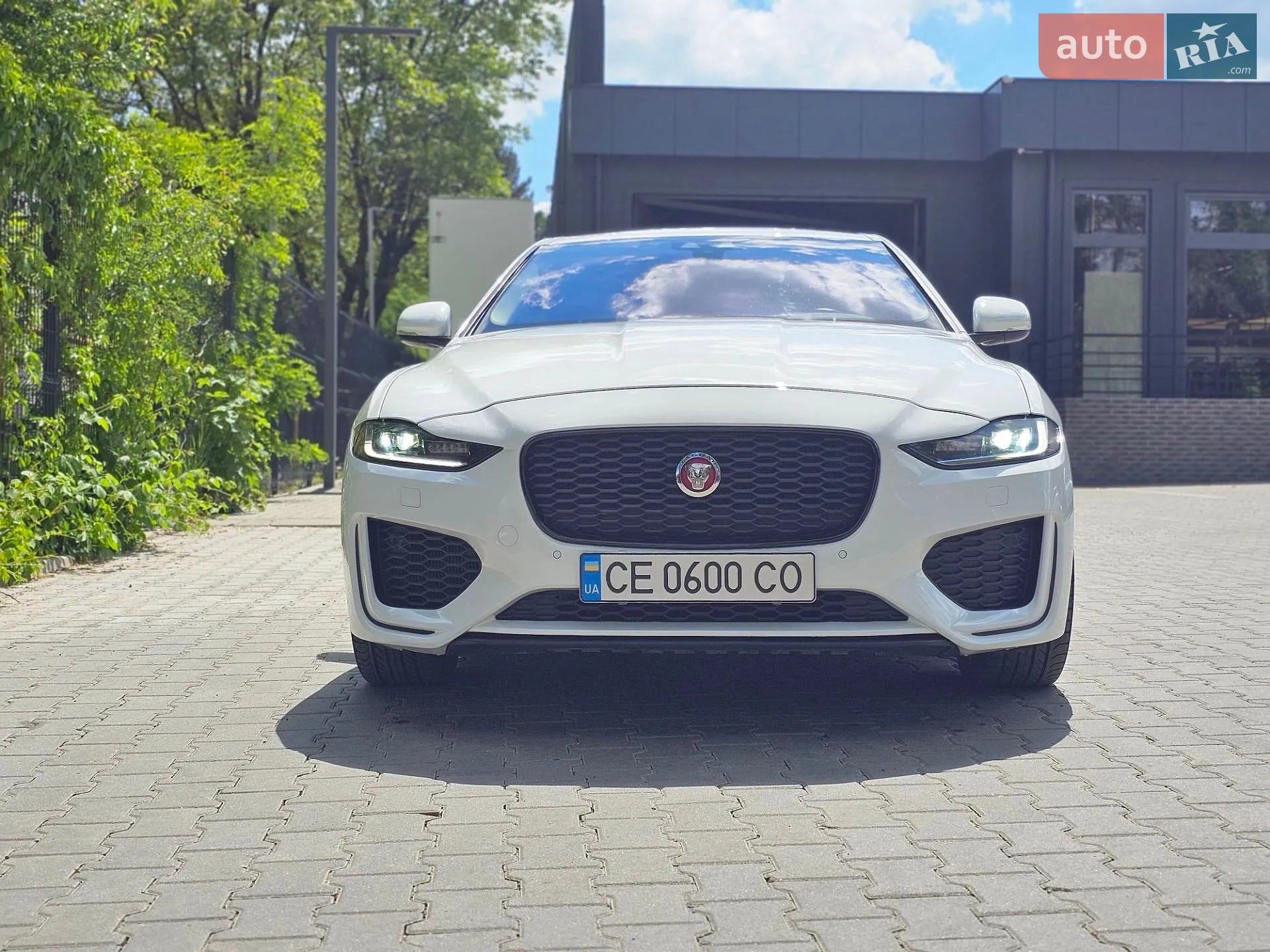 2020 Jaguar XE - мініатюра 5