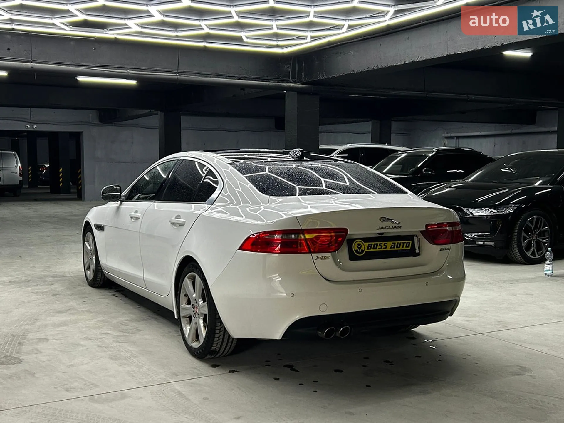 2016 Jaguar XE - мініатюра 7