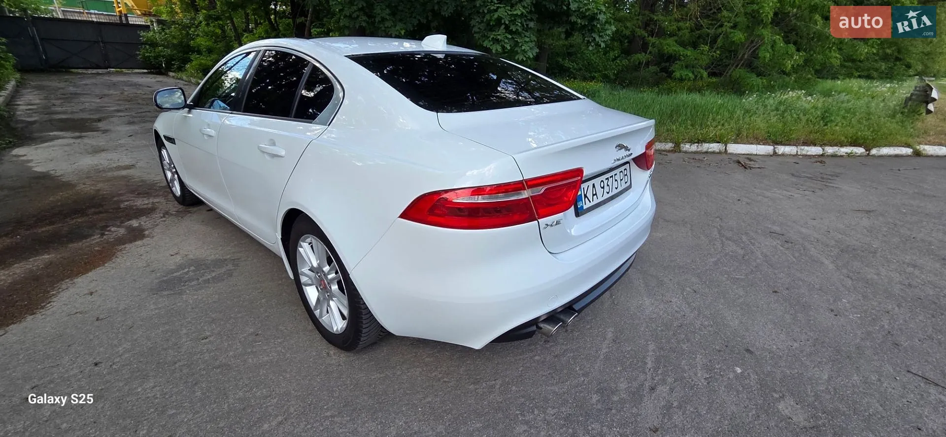 2016 Jaguar XE - мініатюра 6