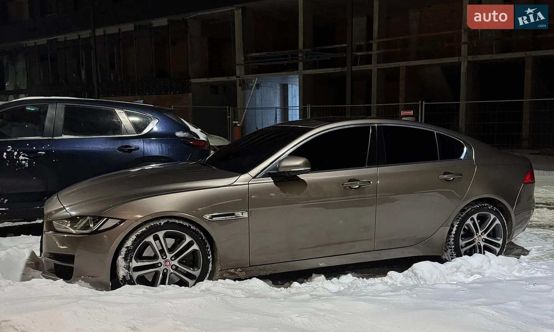 2016 Jaguar XE - мініатюра 3