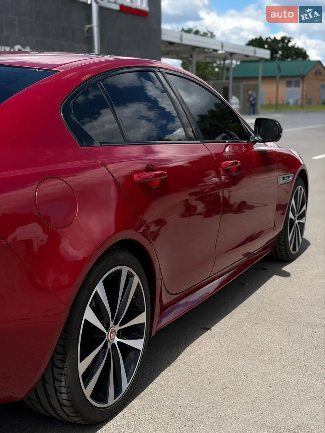 2016 Jaguar XE - мініатюра 9