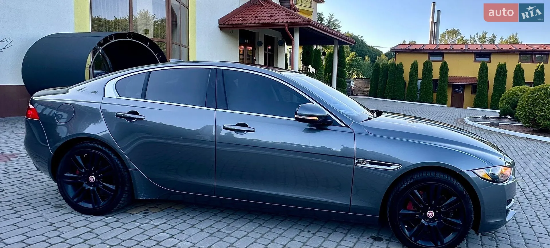2017 Jaguar XE - мініатюра 9
