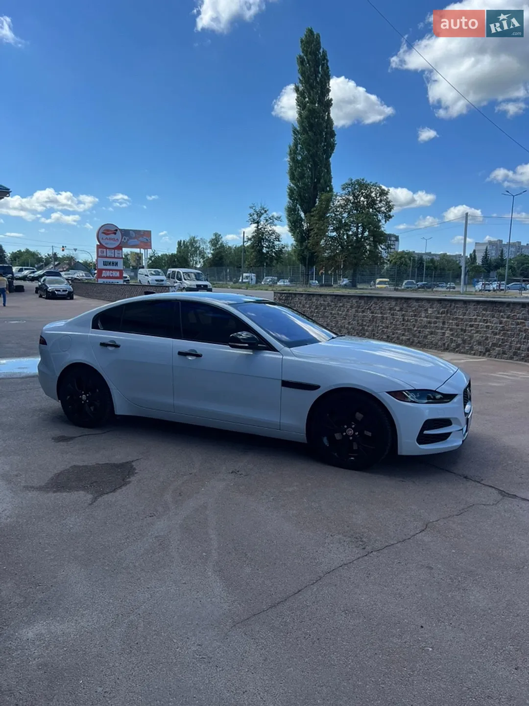 2019 Jaguar XE - мініатюра 5