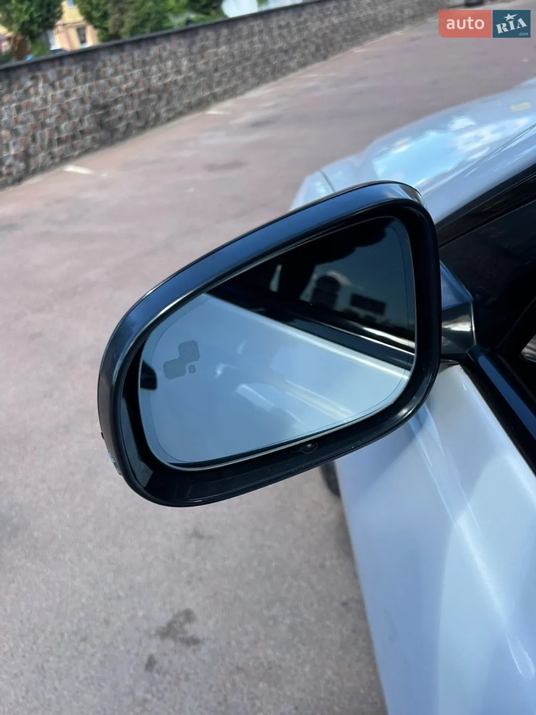2019 Jaguar XE - мініатюра 18