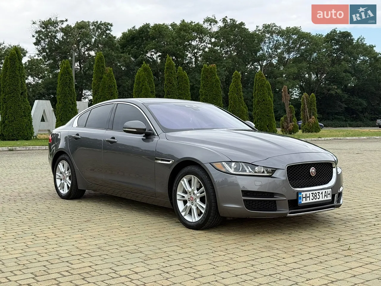 2016 Jaguar XE - мініатюра 17