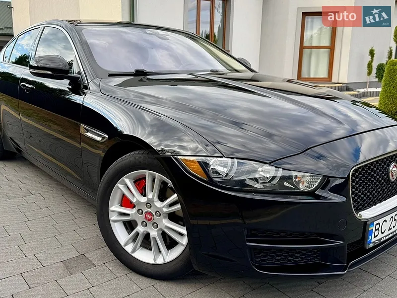 Jaguar XE 2016