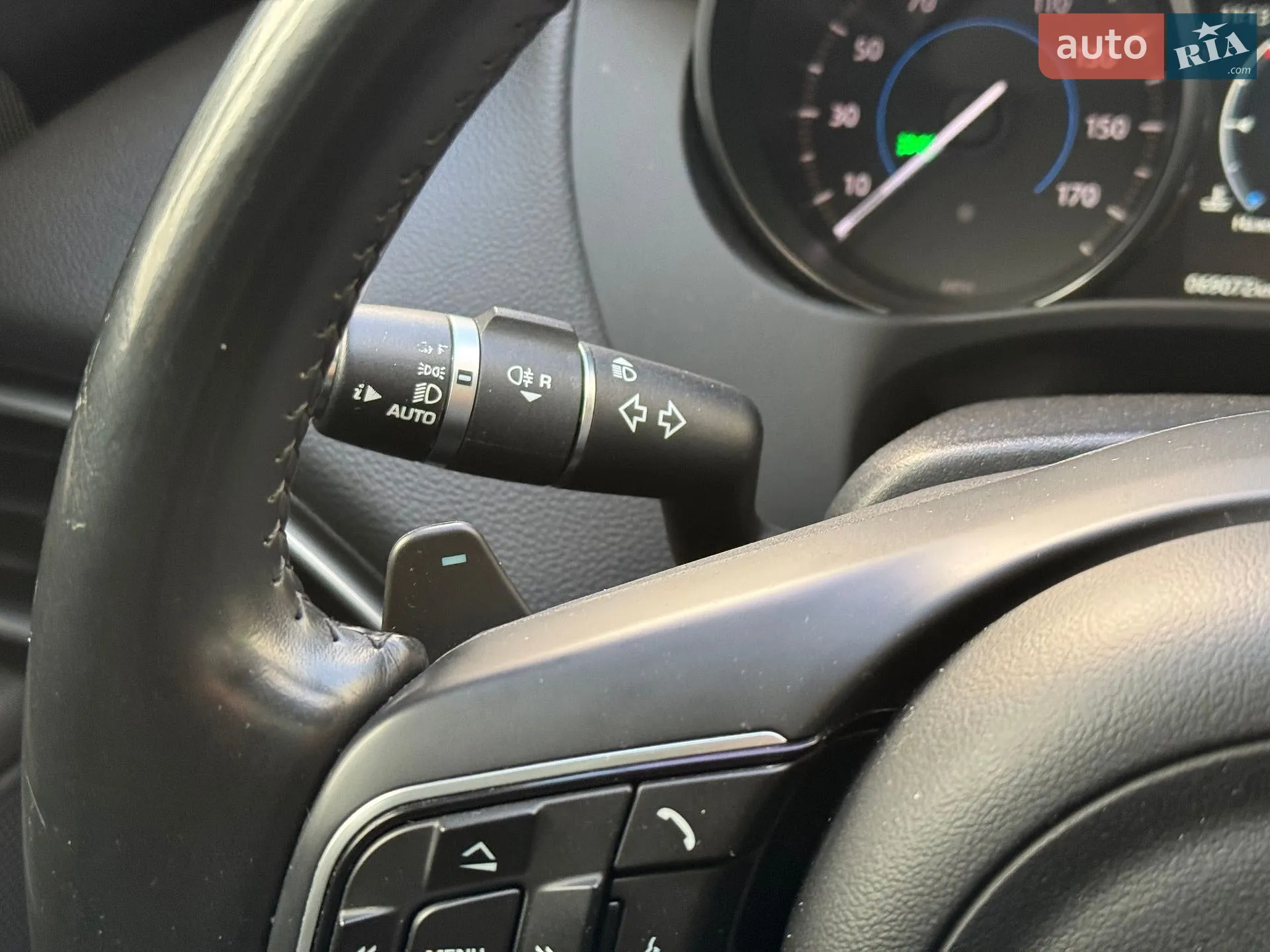2016 Jaguar XE - мініатюра 48