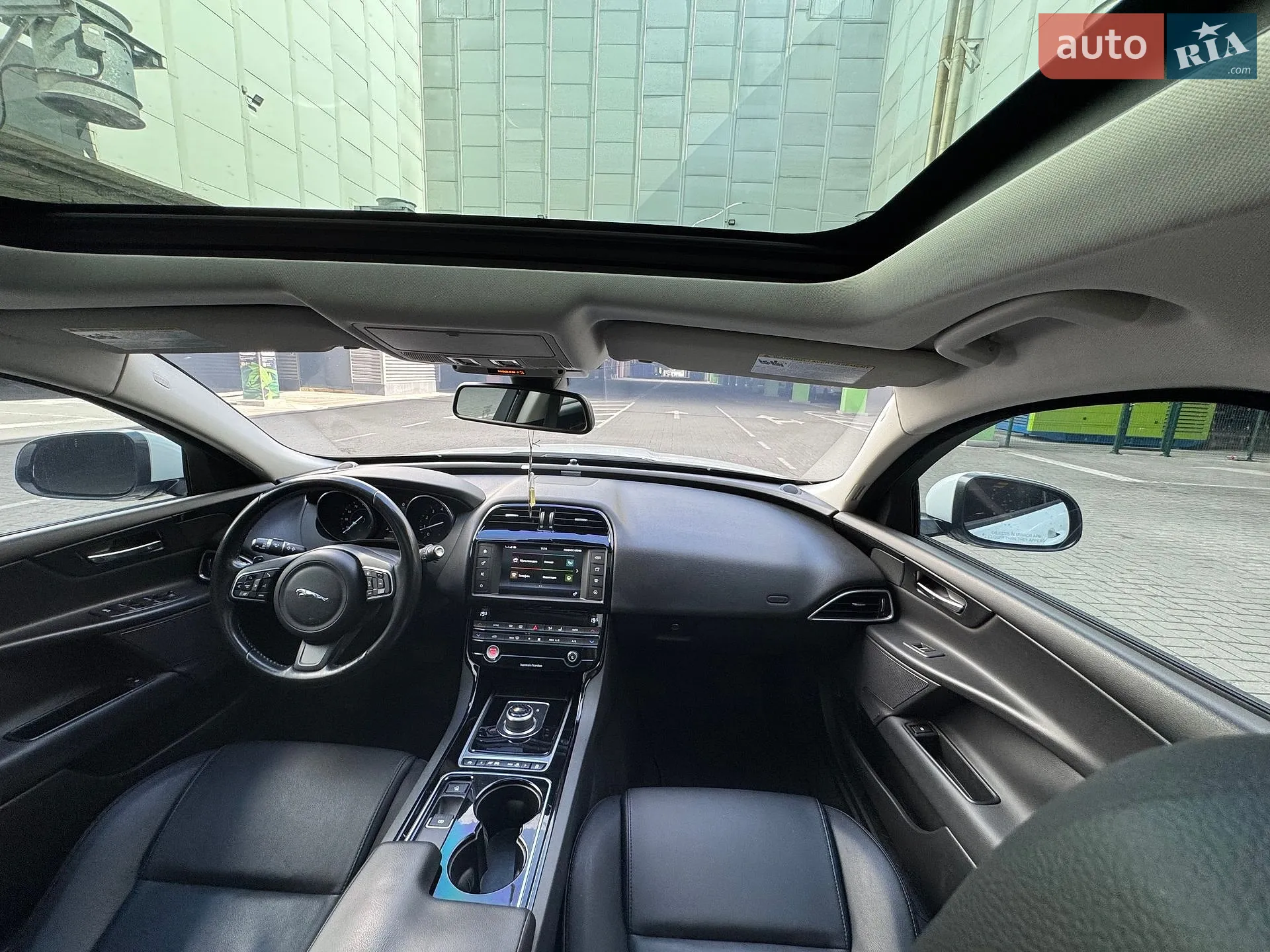 2016 Jaguar XE - мініатюра 55
