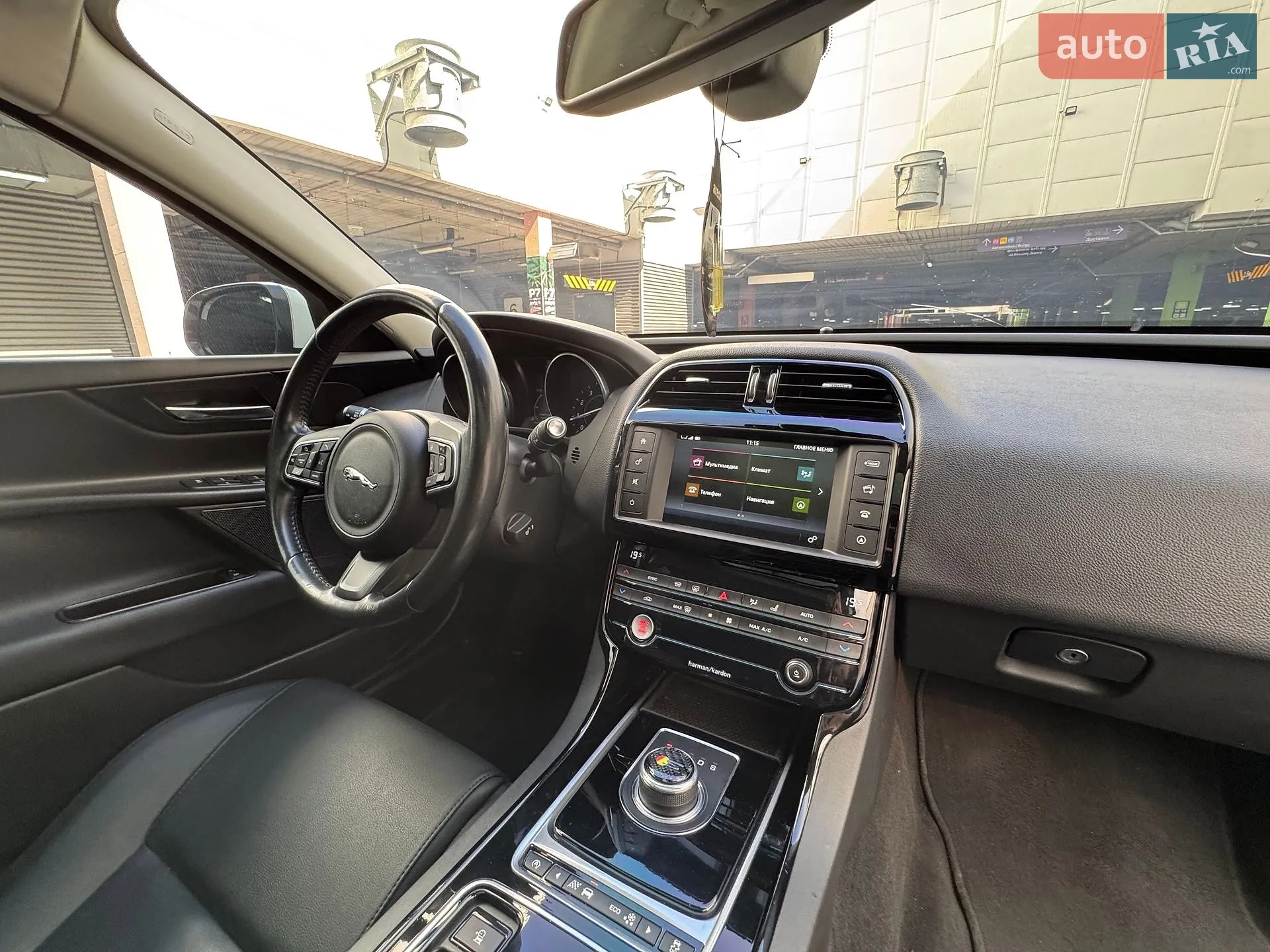 2016 Jaguar XE - мініатюра 62