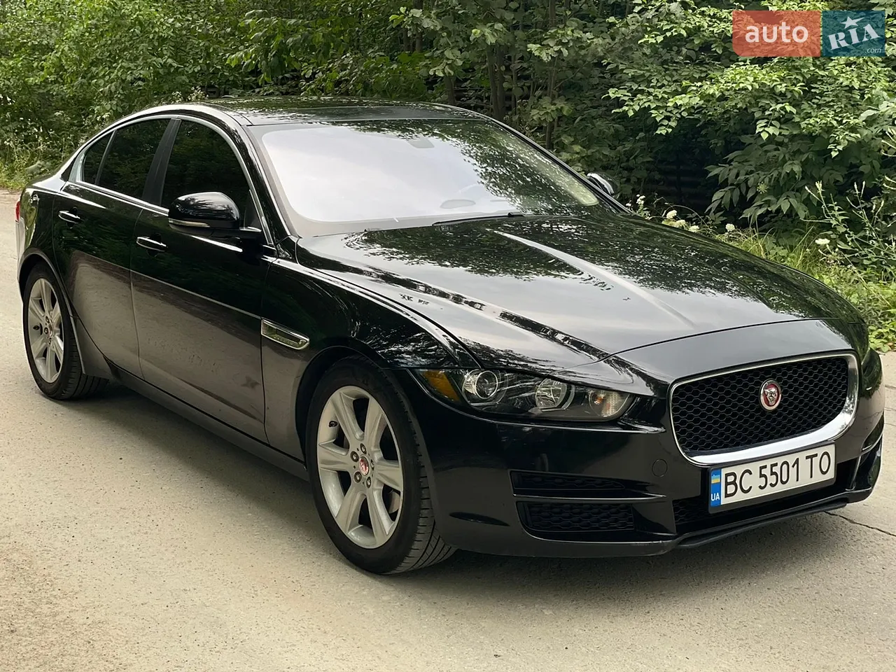 2017 Jaguar XE - мініатюра 20