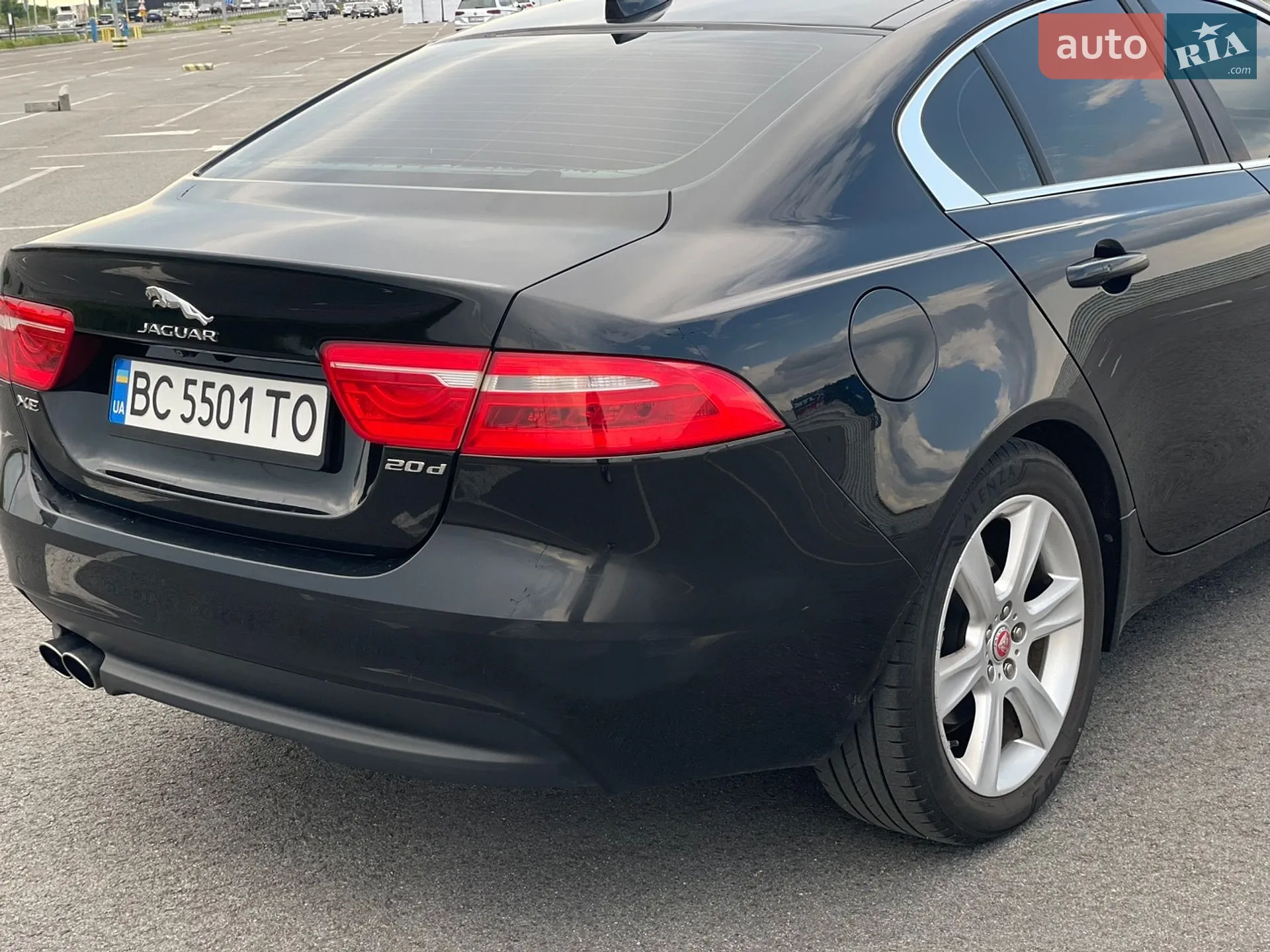 2016 Jaguar XE - мініатюра 35
