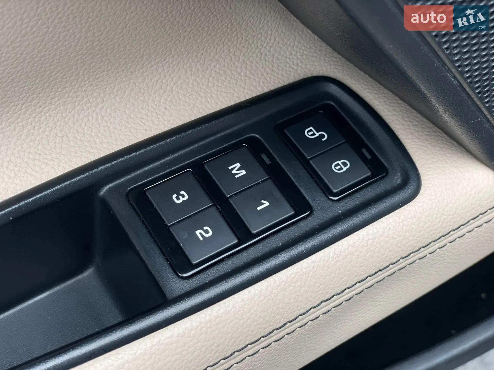 2016 Jaguar XE - мініатюра 55