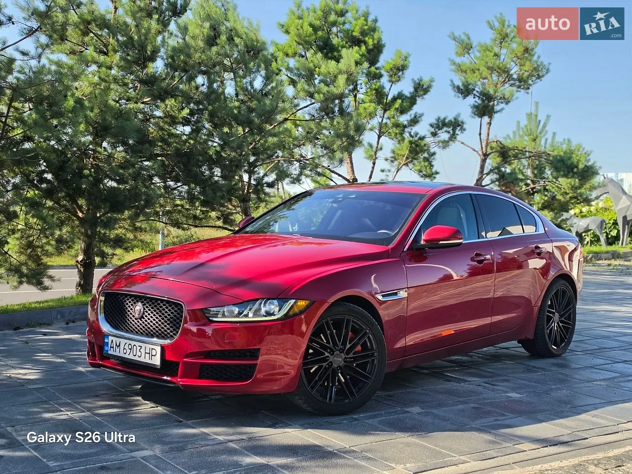 2017 Jaguar XE - мініатюра 18