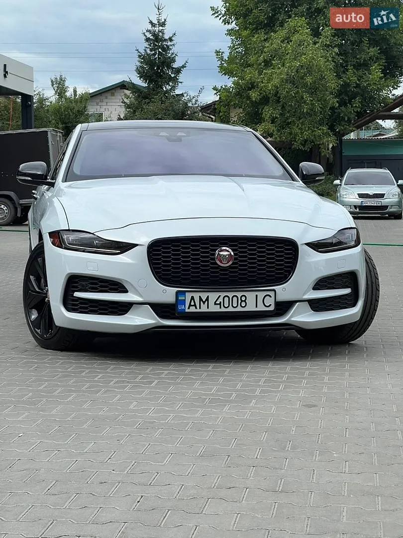 2019 Jaguar XE - мініатюра 11
