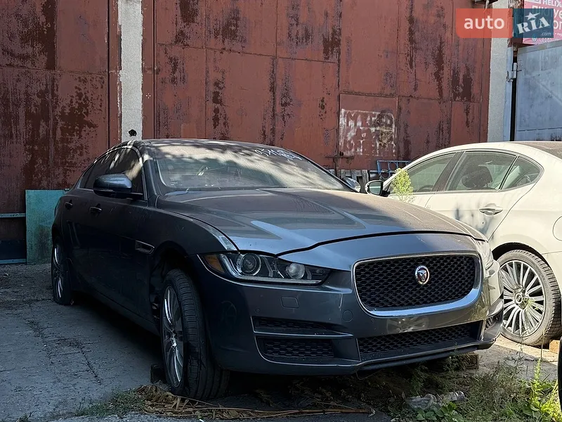 Jaguar XE 2016