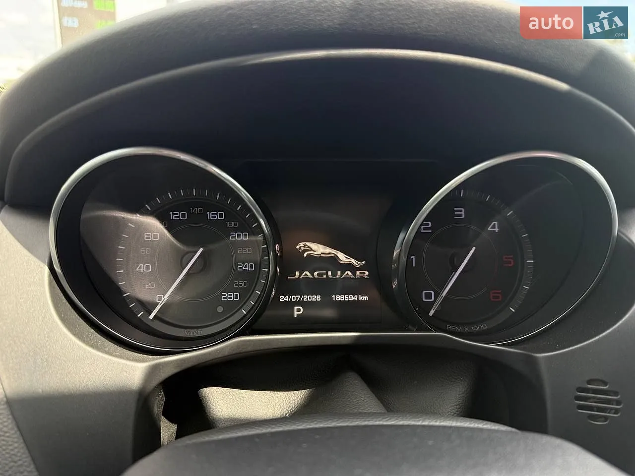 2015 Jaguar XE - мініатюра 16