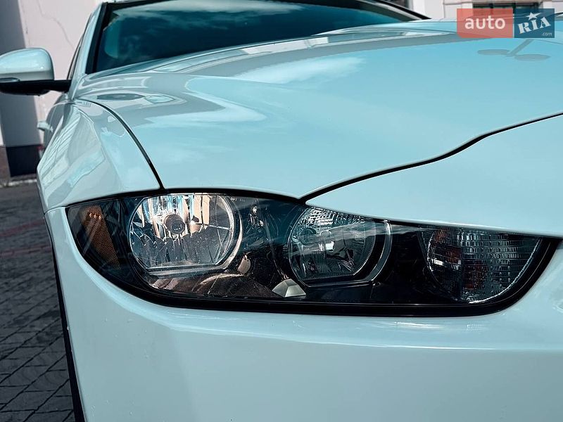 Седан Jaguar XE 2016 в Днепре