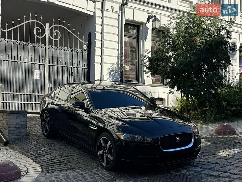 Jaguar XE 2017