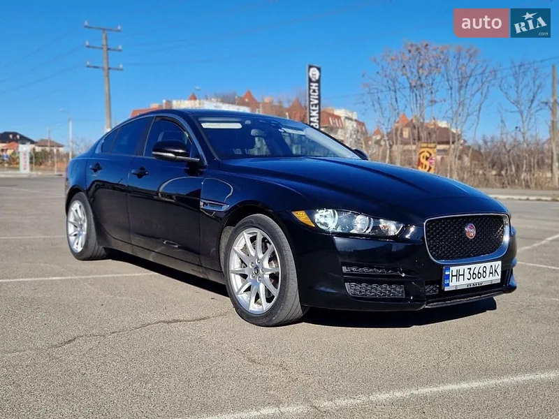 Jaguar XE 2016