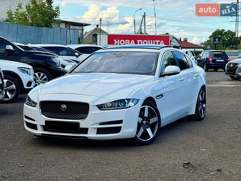 Jaguar XE 2016