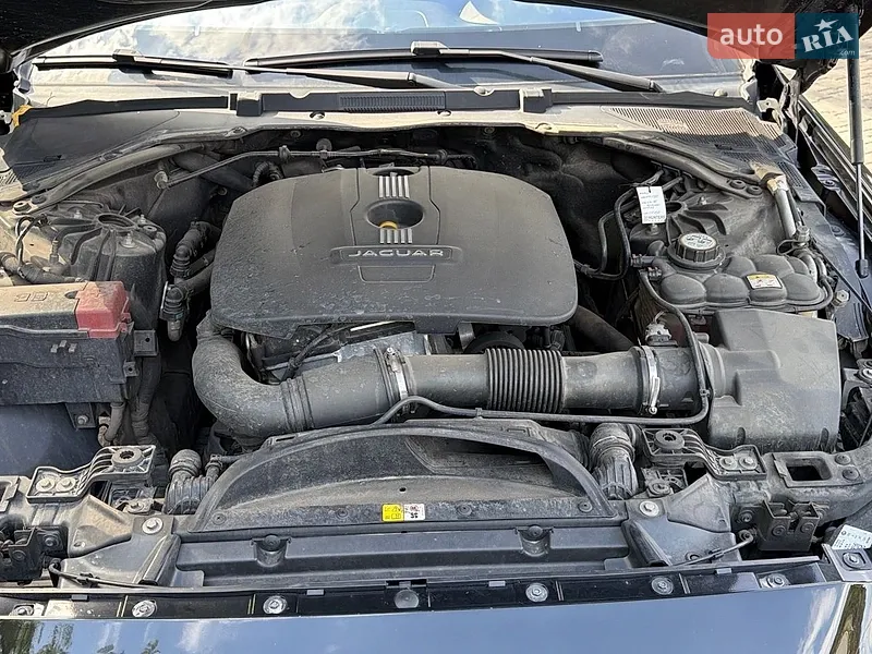 Jaguar XE 2016