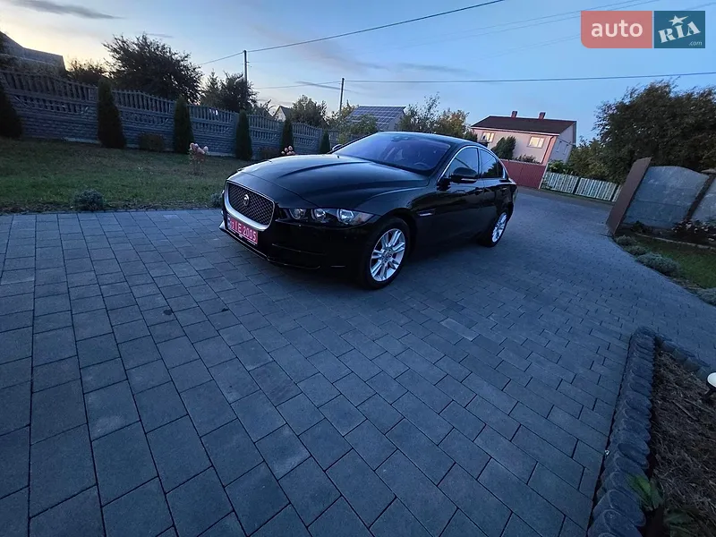 Jaguar XE 2017